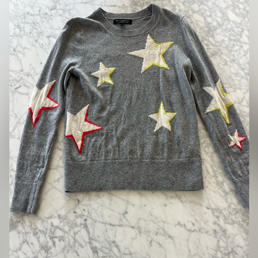 Banana Republic Gray Sweater with Star Accents